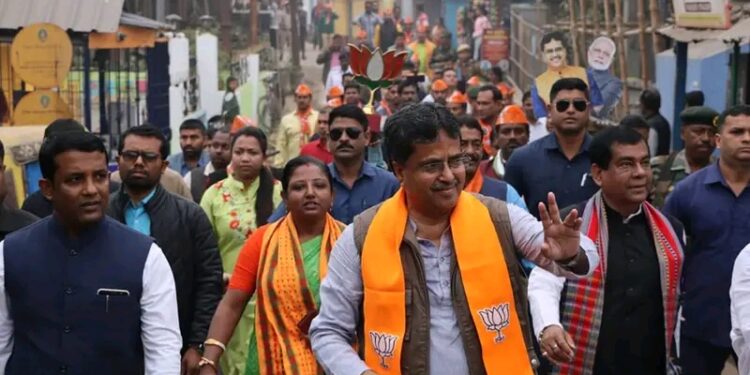 পদযাত্রায় মুখ্যমন্ত্রী