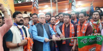 রবিবার চড়িলাম বিধানসভা কেন্দ্রে ১৪১ পরিবারের ৪৬৮ জন ভোটার বিভিন্ন দল ত্যাগ করে বিজেপি দলে সামিল হন।