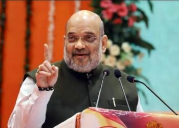 চার্টার্ড বিমানে আজ  রাতেই  আসছেন  অমিত