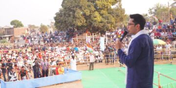 কুর্তি কদমতলায় অভিষেক ব‍্যানার্জীর ভীড়ে ঠাসা জনসভা