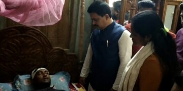 আক্রান্ত বিজেপি কর্মীদের বাড়িঘর পরিদর্শনে এলেন রাজ্য এবং জেলা বিজেপির এক প্রতিনিধি দল।