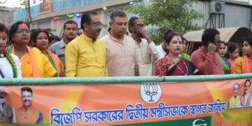 রাজ্যজুড়ে বিজয় উৎসব বিজেপির