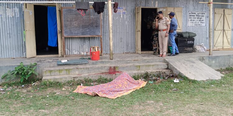 আত্মঘাতী এক টি.এস.আর জওয়ান।