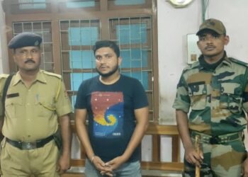 বিশালগরে ধৃত বাইক চোর চক্রের মূল পান্ডা।