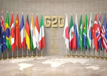 জি-২০ এর প্রতিনিধিদের সঙ্গে মুখ্যমন্ত্রী।