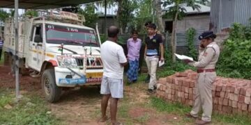 অবৈধ বাজিপটকা আটক বিশালগড়ে