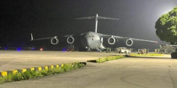 এমবিবি বিমানবন্দরে বায়ুসেনার গজরাজ বিমান