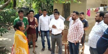 ক্ষতিগ্রস্ত পরিবারের পাশে বিধায়ক