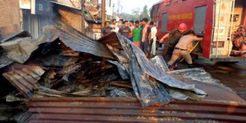 মধুপুর বাজারে ভয়াবহ অগ্নিকাণ্ড