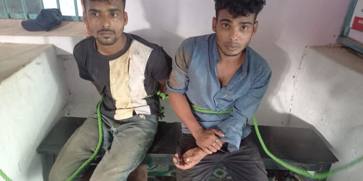 বাইক সহ আটক দুই বাংলাদেশী চোর