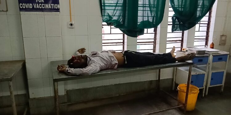 সাত সকালে যান দুর্ঘটনায় মৃত স্কুটি চালক