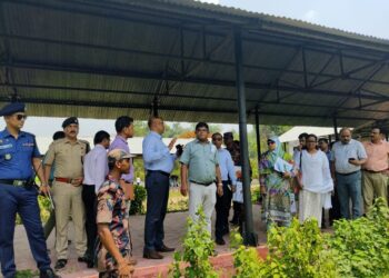 কমলাসাগর সীমান্ত হাটে দুই দেশের প্রতিনিধি দলের বৈঠক অনুষ্ঠিত