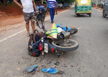 গাড়ি ও বাইকের সংঘর্ষে গুরুতর আহত বাইক চালক