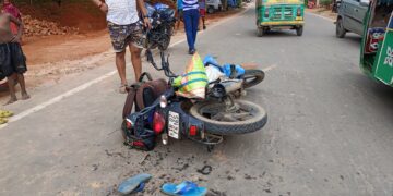 গাড়ি ও বাইকের সংঘর্ষে গুরুতর আহত বাইক চালক
