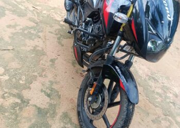 ফের দিনদুপুরে বাইক চুরি!