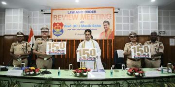 মাফিয়ারাজ খতম করতে পুলিশকে কঠোর নির্দেশ মুখ্যমন্ত্রীর