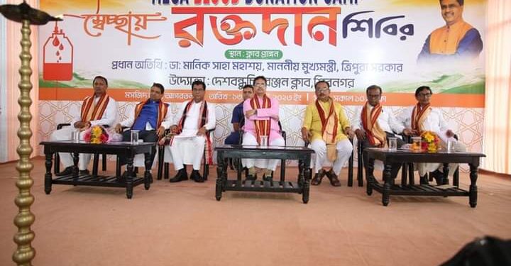 চাঁদা নিয়ে ক্লাবগুলিকে সতর্ক করলেন মুখ্যমন্ত্রী