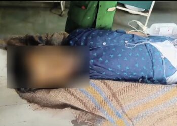 স্ত্রী খুনে অভিযুক্ত স্বামীর রক্তাক্ত মৃতদেহ উদ্ধার জেলে !