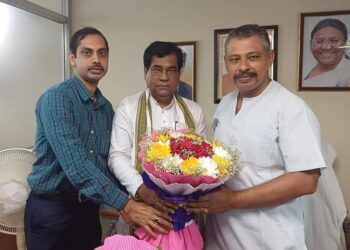 চেয়ারম্যানের দায়িত্বভার গ্রহণ নবেন্দুর