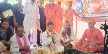 গুরু গোরক্ষনাথ আশ্রমে দক্ষিণেশ্বর কালী মন্দিরের শিলান্যাস করেন মুখ্যমন্ত্রী