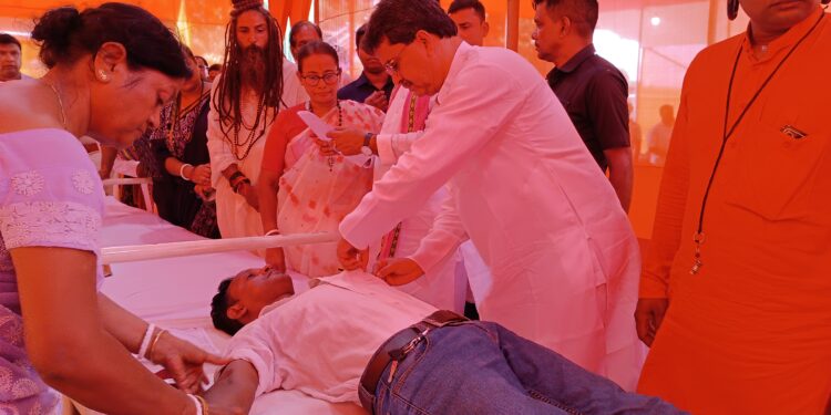 গুরু গোরক্ষনাথ আশ্রমে দক্ষিণেশ্বর কালী মন্দিরের শিলান্যাস করেন মুখ্যমন্ত্রী