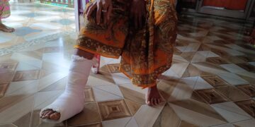 স্বামীর অবৈধ সম্পর্কের প্রতিবাদ করায় দুই সন্তান সহ স্ত্রীর ঠাঁই হল বাপের বাড়িতে