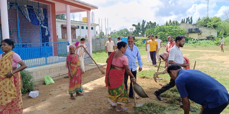 জাতীয় স্বচ্ছতা দিবসের অঙ্গ হিসাবে রবিবার বেশ কয়েকটি কমসূচী অনুষ্ঠিত কমলাসাগরে