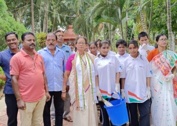 জাতীয় স্বচ্ছতা দিবসের অঙ্গ হিসাবে রবিবার বেশ কয়েকটি কমসূচী অনুষ্ঠিত কমলাসাগরে