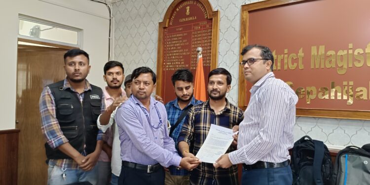 সাংবাদিকের সাথে দুর্ব্যবহারের অভিযোগে সরব বিশালগড় প্রেসক্লাব ও জার্নালিস্ট ইউনিয়ন