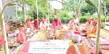 অষ্টমীতে শান্তিযজ্ঞ অনুষ্ঠিত হয়েছে তপোবন আশ্রমে