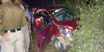 বিশালগড় ২নং গেইট জাতীয় সড়কে বাইক ও মারুতি সংঘর্ষে গুরুতর আহত ৩