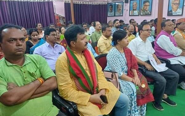 কাউন্সিলরদের নিয়ে বিজেপির বৈঠক