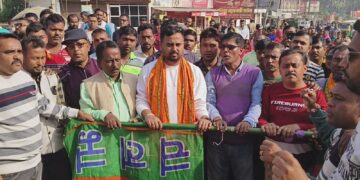 বিধায়কের হাত ধরে ২৬ পরিবারের ১০৫ জন ভোটার বিজেপিতে