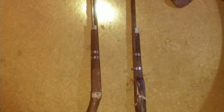 আমবাসার খগেন্দ্র রোয়াজা পাড়ায় দুইটি দেশি বন্ধুক উদ্ধার