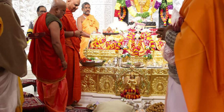 অযোধ্যার ঐতিহাসিক মুহূর্ত!