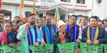 ১১১ পরিবারের ৪১২ জন ভোটার বিজেপিতে