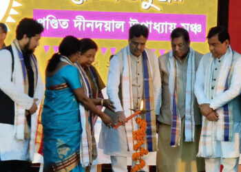 দুর্যোগপূর্ণ আবহাওয়ার মধ্যেই বইমেলার শুভ উদ্বোধন