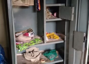 থানার নাকের ডগায় গৃহস্থের বাড়িতে হাত সাফ করে দিল চোরের দল