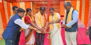 মধুপুর বাজারে গ্রামীণ হাটের শিলান্যাস