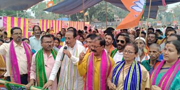 ১৪২ পরিবারের ৫৫০ জন ভোটার বিরোধী দল ত্যাগ করে বিজেপিতে সামিল