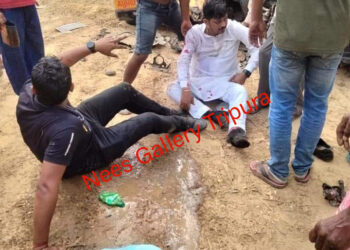 বিধায়ক পিনাকী দাস চৌধুরী সড়ক দুর্ঘটনার কবলে