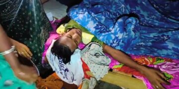 আক্রমণ পাল্টা আক্রমণে ব্যাপক উত্তেজনা বাইদ্যারদিঘী কসবা এলাকায়