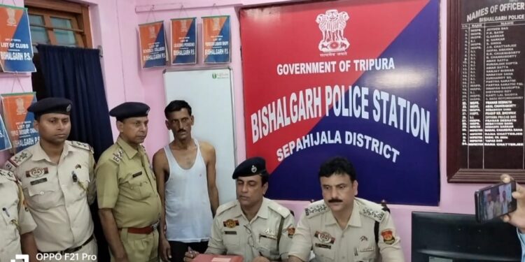 সাংবাদিক আক্রমণকারী সেই নেশা কারবারির ১০ দিনের জেল হাজত