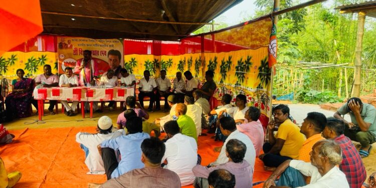 ১৭ পরিবারের ৪০ জন ভোটার সিপিএম ছেড়ে বিজেপিতে