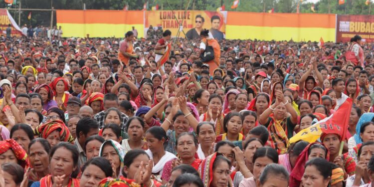 খুমলুঙ স্টেডিয়ামের জনসভায় এক মঞ্চে মুখ্যমন্ত্রী,বিপ্লব ও প্রদ্যুৎ