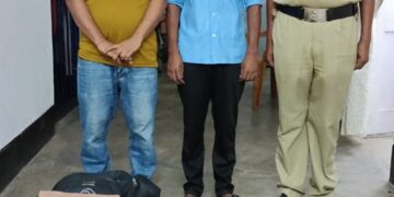 ৪৩ কেজি শুঁকনো গাঁজা সহ পুলিশের হাতে আটক দুই