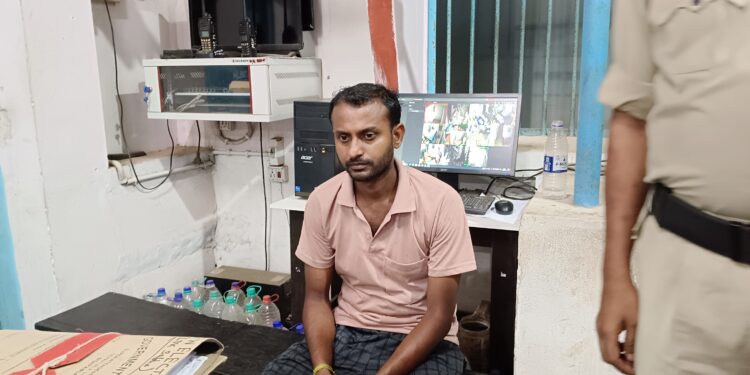 একশ কেঁজি গাঁজা সহ পুলিশের হাতে আটক এক