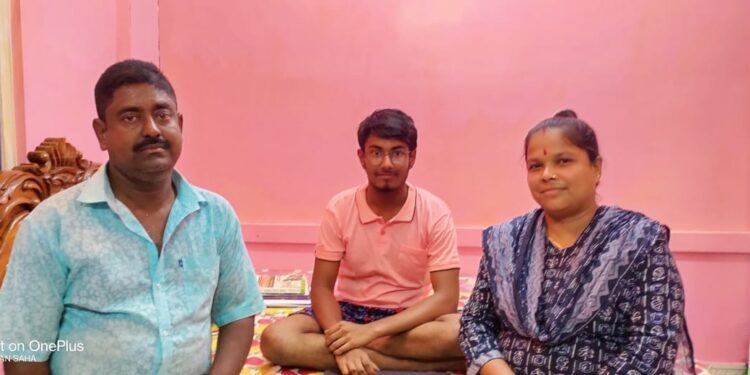 সম্ভাব্য কৃতি তালিকায় চতুর্থ স্থান অধিকার করল বিশালগড়ের রামজয় সাহা