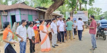 তীব্র গরমে পথ-যাত্রীদের স্বস্তি দিতে জলছত্রের আয়োজন