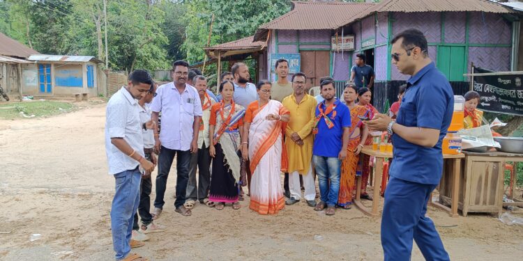 তীব্র গরমে পথ-যাত্রীদের স্বস্তি দিতে জলছত্রের আয়োজন